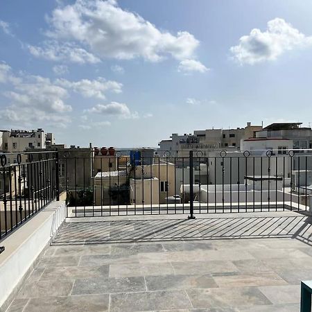 Beautiful 4-Bedroom Townhouse In Sliema Exteriör bild