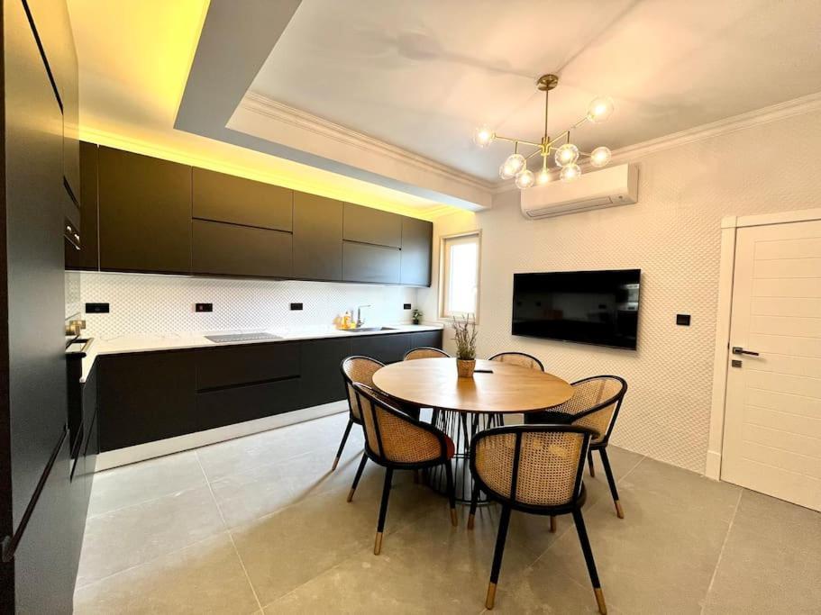 Beautiful 4-Bedroom Townhouse In Sliema Exteriör bild